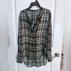 Banana Republic Gray and Black V-Neck Blouse